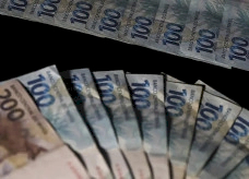 Governo fecha ano com arrecadação recorde de R$ 2,65 trilhões