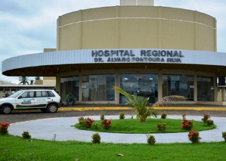 Bebê de um ano morre afogado após cair em piscina em cidade de MS