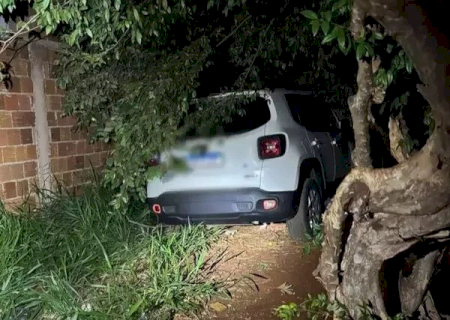 Rapaz foge com carro roubado e acaba morto pela Polícia Militar