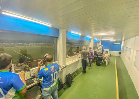Federação de Futebol de MS homenageia jornalista Marcos Antônio Silvestre