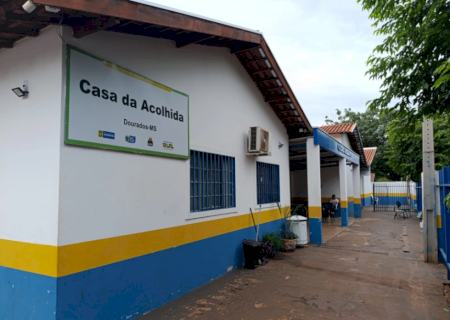 Espaço com homens e viciados é única opção de abrigo a mulheres vítimas de violência