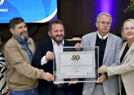Câmara de Dourados homenageia Aced com Jubileu de Carvalho pelos seus 80 anos de história