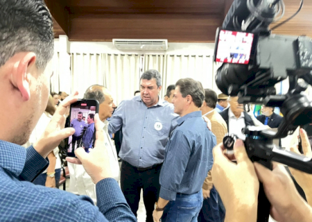 Governador destaca avanço do Hospital Regional, mas não fala em data de entrega