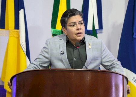 Por 13 a 6, Câmara rejeita denúncia de médico e livra Isa Jane de processo por quebra de decoro