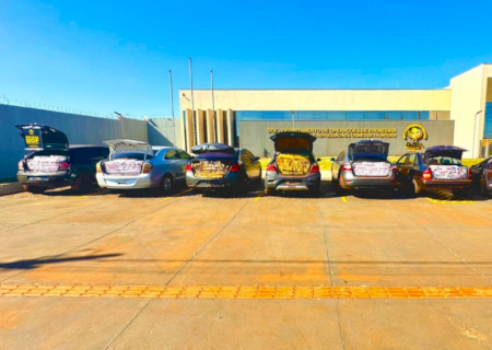 DOF intercepta 7 veículos carregados com droga e cigarros na fronteira