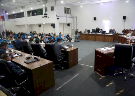 Câmara Dourados faz primeira sessão após recesso nesta segunda-feira