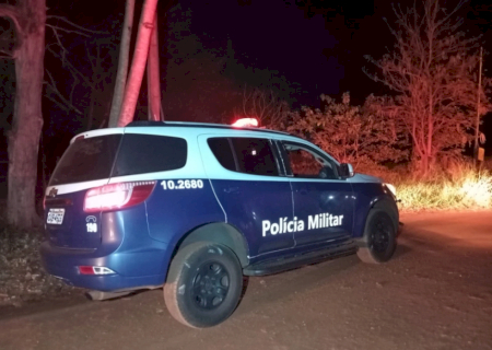 Segurança é agredido com barra de ferro por ex-funcionário em barracão próximo à UFGD