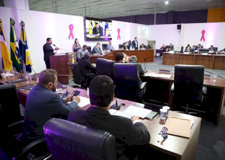Vereadores aprovam programa de prevenção a jogos e apostas online em Dourados