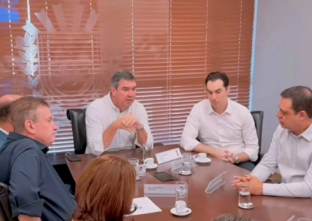 Reunião confirma saída de Rocha e pré-candidaturas de dois secretários; Walter Carneiro assume Casa Civil