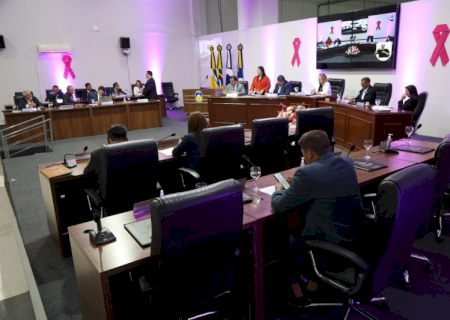 Com 2 sessões seguidas, vereadores aprovam projeto que amplia oferta de moradias populares