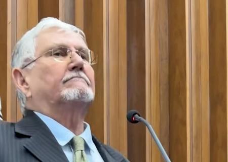 Após vencer ação de meio milhão, Zeca cobra dinheiro e quer afastamento de promotores