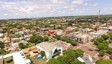 Empresa denuncia prefeita por irregularidade na compra de combustível