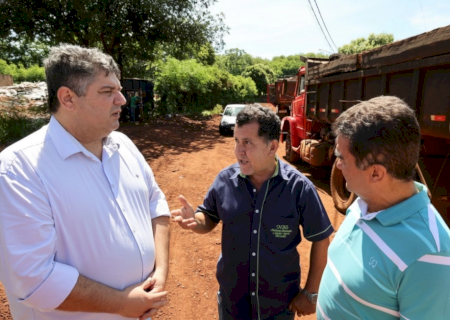 Prefeitura inicia obras para acabar com alagamentos no final da Rua Pedro Rigotti