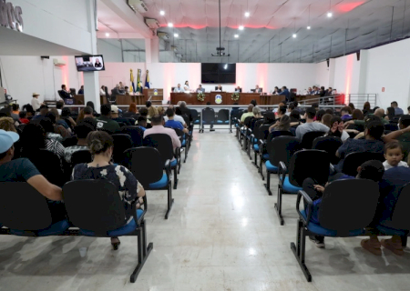 Câmara aprova orçamento para 2026, limpa a pauta e prepara recesso parlamentar