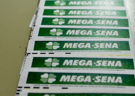 Mega-Sena acumula novamente e prêmio principal vai a R$ 115 milhões