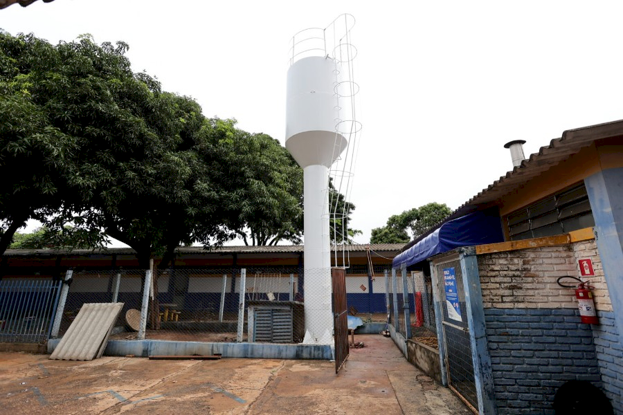 Prefeitura entrega caixa d’água da Escola Loide Bonfim e prefeito destaca Educação