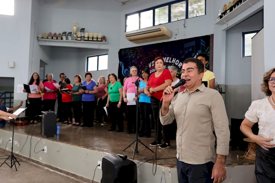 Prefeitura adere ao “Conectando Gerações” para fortalecer laços entre jovens e idosos