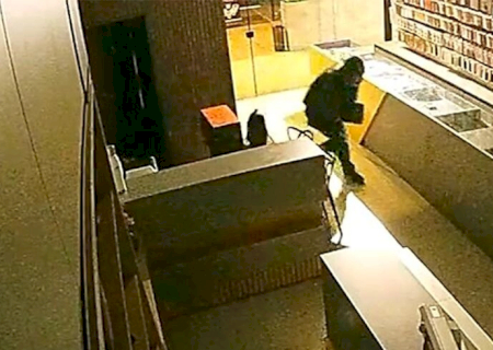 Polícia recupera eletrônicos avaliados em mais de R$ 30 mil e prende três no Guanandi (vídeo)