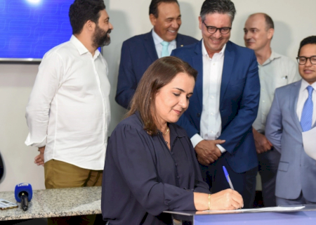 “Não tem o que fazer”, dispara Adriane Lopes sobre os problemas causados pelas chuvas