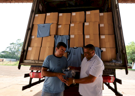 Prefeitura vai entregar uniformes e kits escolares no primeiro dia de aula da Rede Municipal