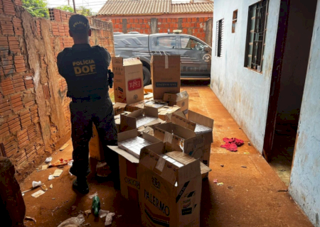 Van carregada com cigarros paraguaios é apreendida no Parque da Nações I