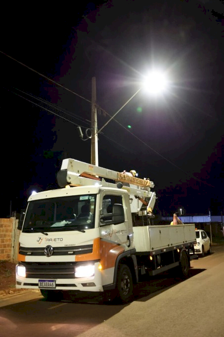 Prefeitura inicia processo de modernização da iluminação pública de Dourados