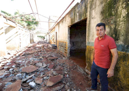Prefeitura inicia reforma de Centro Social Rural que estava abandonado há anos em Indápolis