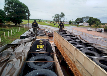 Dois são presos com cargas de pneus paraguaios avaliados em R$ 1,2 mi na fronteira