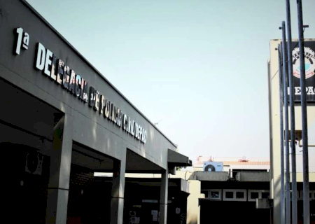 Jovem é detido após agredir mãe e padrasto com socos e chutes