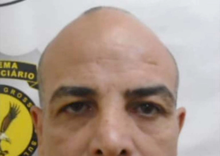 Veja os vídeos: assassino de latrocida o esperava em estacionamento e não escondeu o rosto