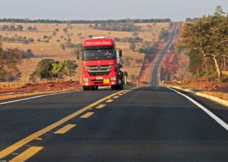 Governo prevê barateamento do transporte e redução nos custos com manutenção de estradas