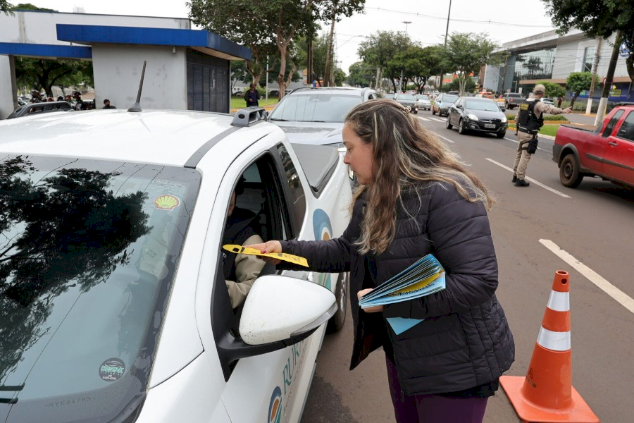 Prefeitura leva blitz educativa à Marcelino Pires e reforça conscientização no trânsito