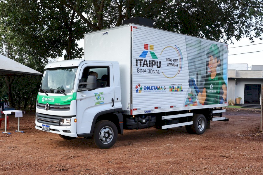 Com caminhão e esteira novos, Agecold vai ampliar coleta seletiva e fortalecer reciclagem