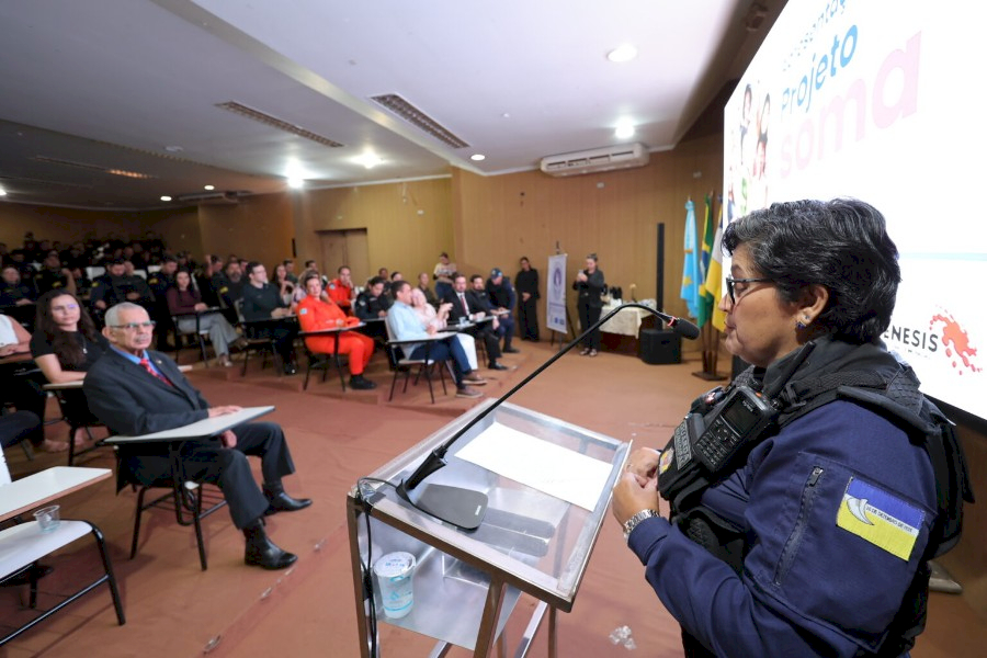 Prefeitura apresenta às forças de segurança, sistema que protege mulheres em situação de risco