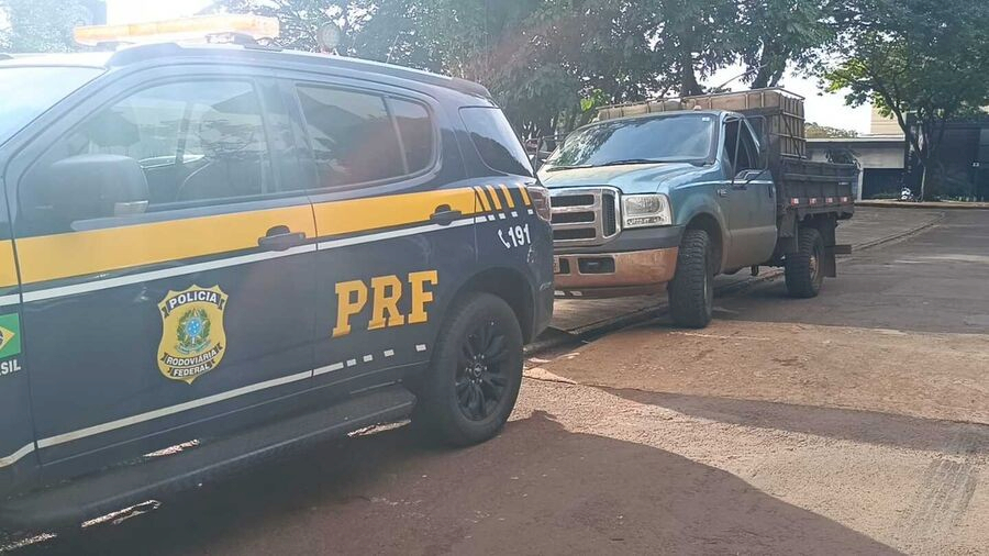 Motorista é preso levando maconha escondida em tanques de combustível