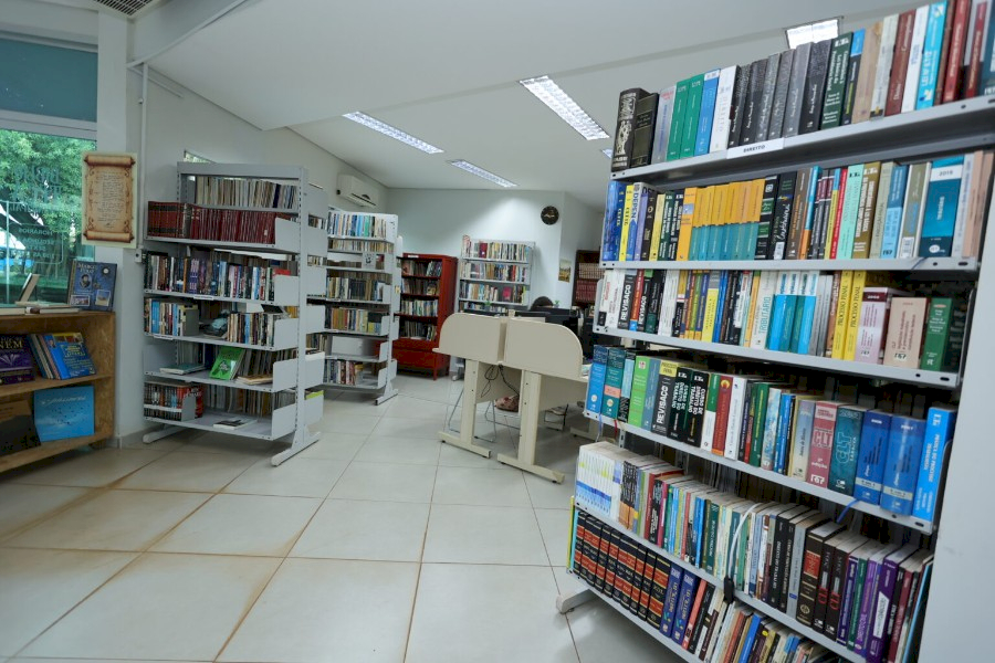Prefeitura revitaliza Biblioteca Central e devolve espaço de leitura à população