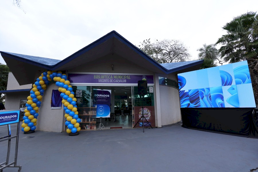 Prefeitura revitaliza Biblioteca Central e devolve espaço de leitura à população