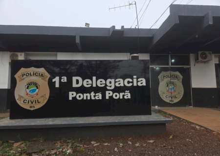 Assaltantes usam Hilux para interceptar veículos e levam mercadorias em Ponta Porã