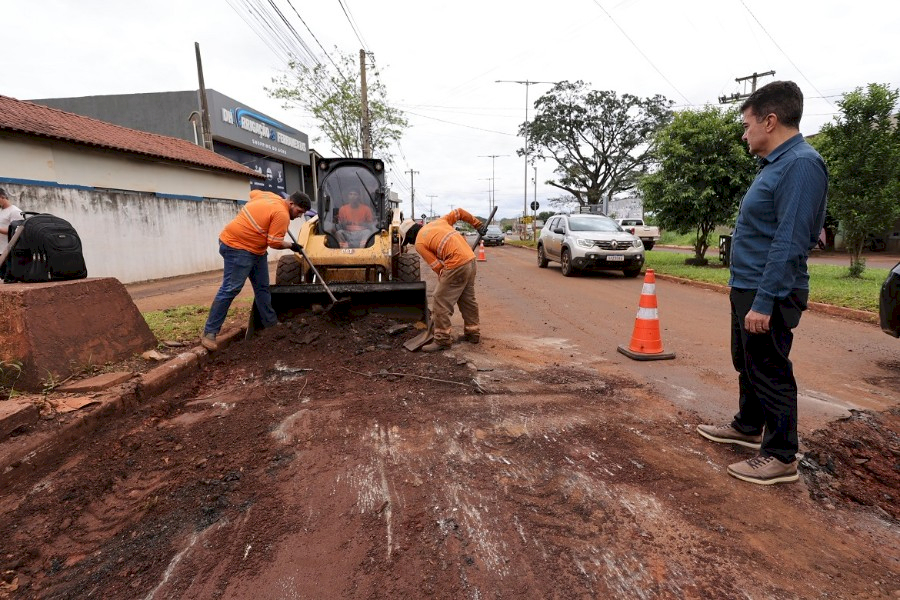 Prefeitura retoma recuperação de ruas e obras em erosão com pausa nas chuvas