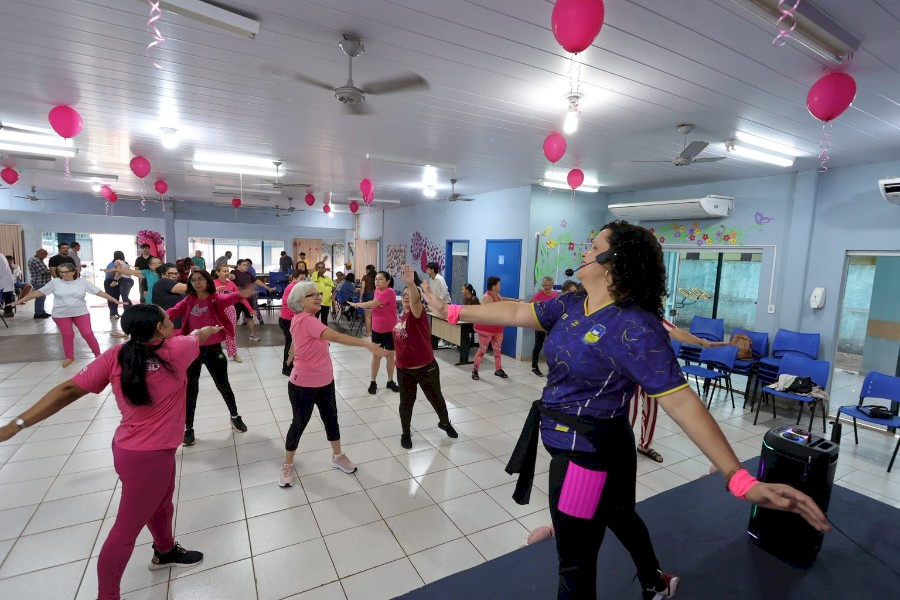 Prefeitura promove ação especial do Outubro Rosa e celebra o Dia da Pessoa Idosa