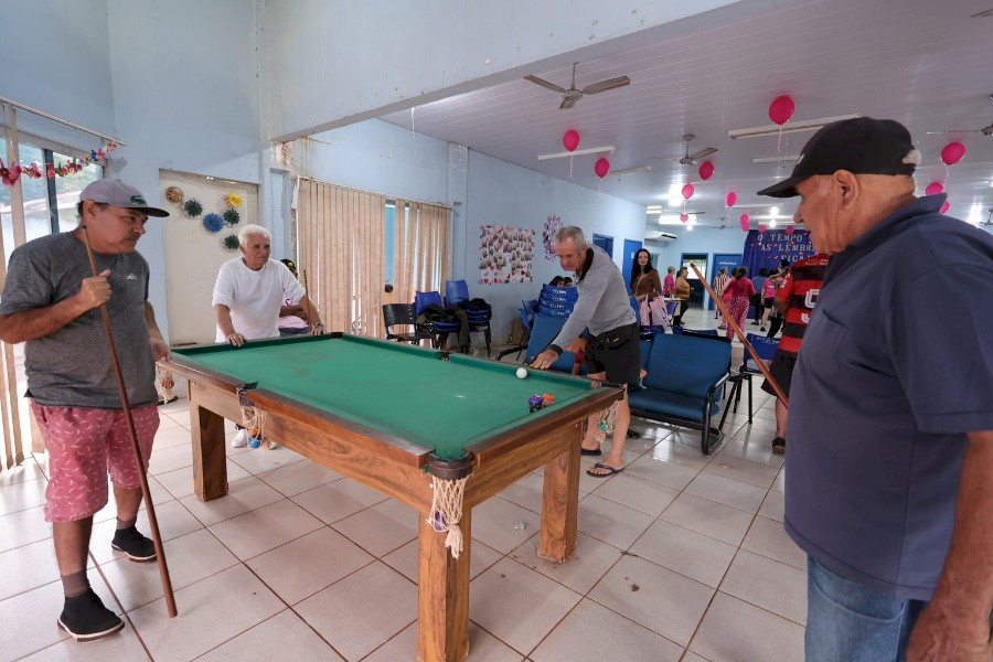Prefeitura promove ação especial do Outubro Rosa e celebra o Dia da Pessoa Idosa