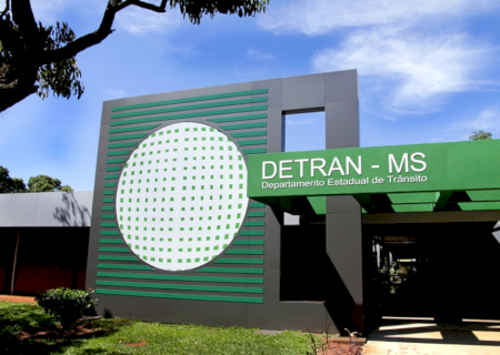 Detran-MS orienta cidadão a antecipar serviços digitais devido à manutenção