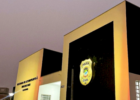 Filho aciona a polícia após mãe ser agredida e ameaçada de morte em Dourados