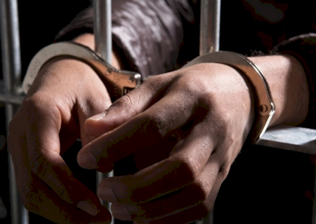 Homem que matou mulher na frente dos filhos é condenado a 45 anos de prisão
